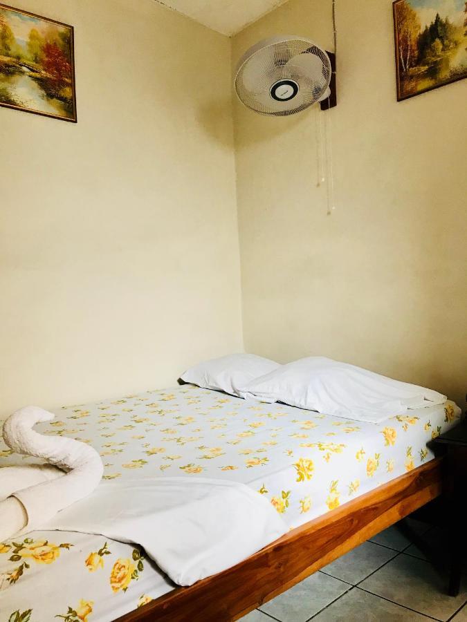 Hostal Brisas Y Olas San Juan del Sur Esterno foto